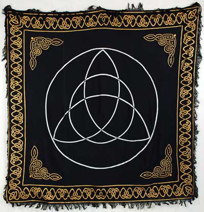 Triquetra Altar Cloth (36x36)