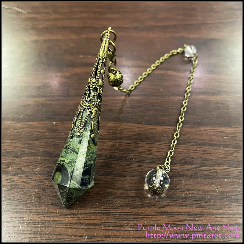 Boho Style Point Pendulum - Malachite